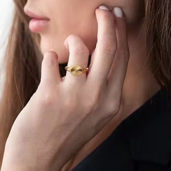 18K Gold Plated Sunburst Ring | Stainless Steel - Picture 5 of 8